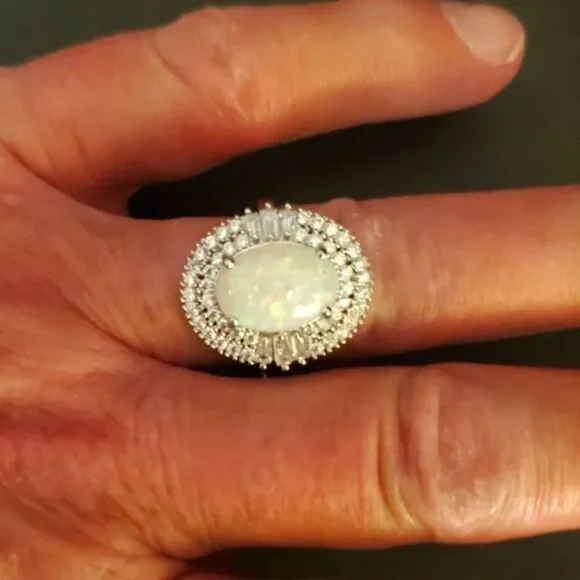 Oval Cut Opal Ring on 925 Silver - Women's Jewelry
